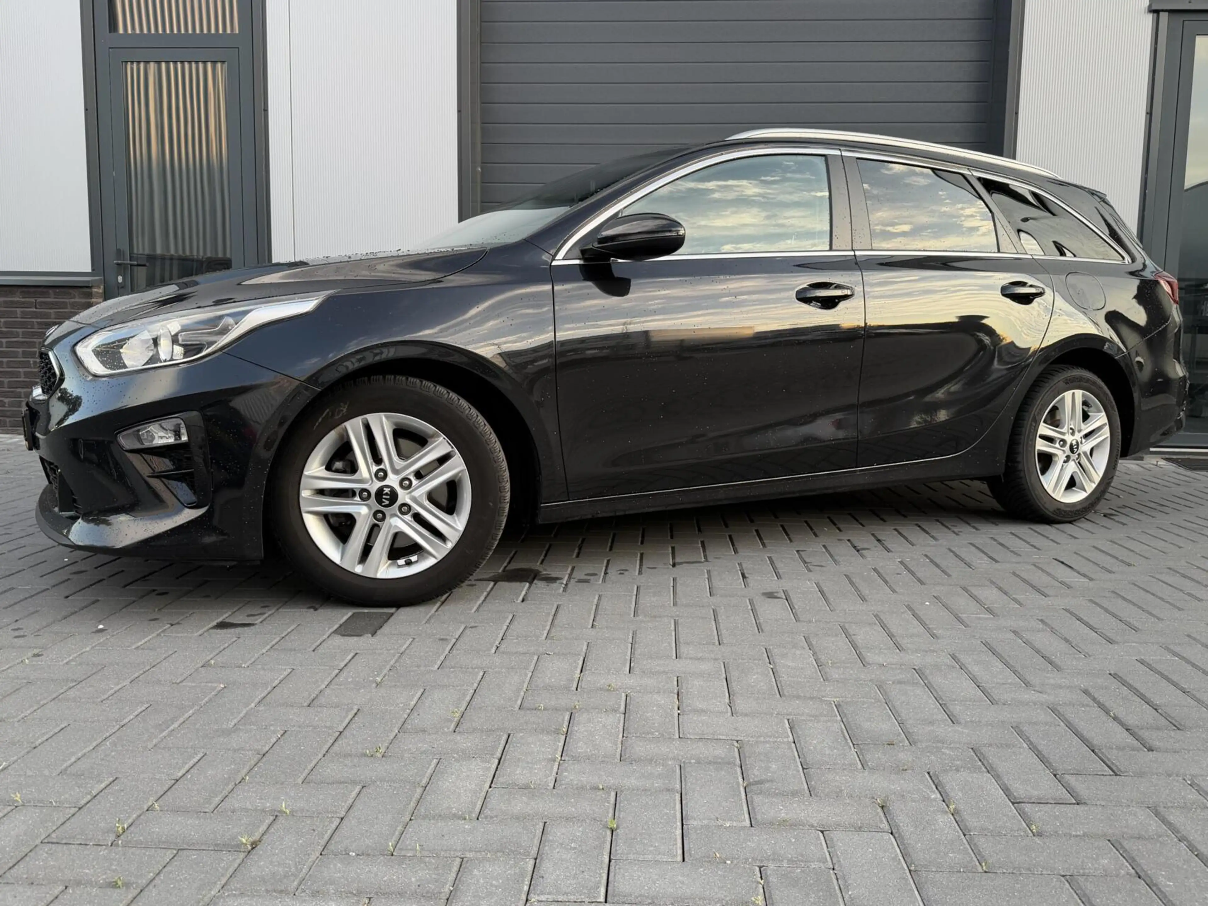 Kia Ceed SW / cee'd SW Sportswagon 1.0 T-GDi MHEV DynamicLine
