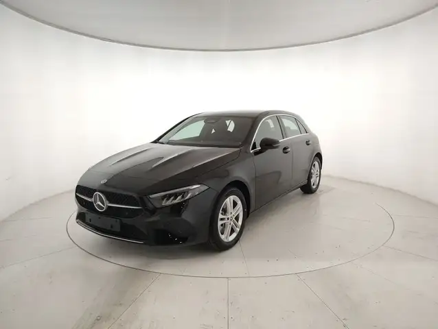 Mercedes-Benz A 250 A 250 e Automatic Plug-in hybrid Advanced Progressive