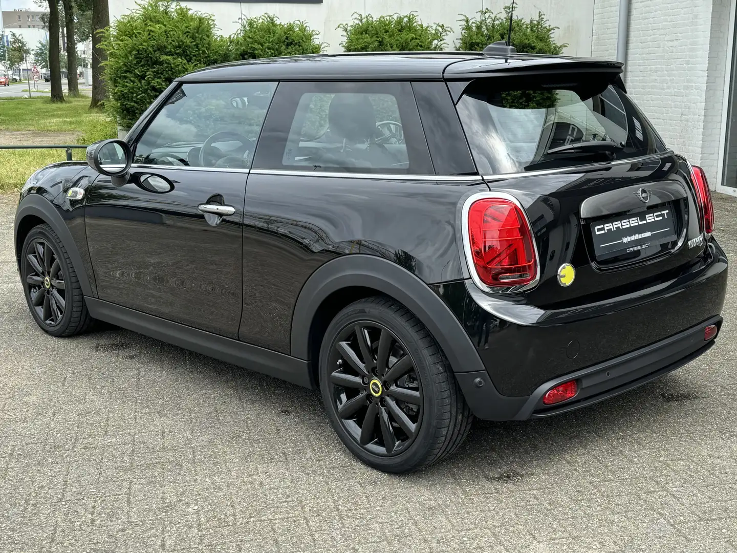 MINI Cooper SE Leder, NAVI, Harman/Kardon, Head-Up, DAB, zwarte h Noir - 2