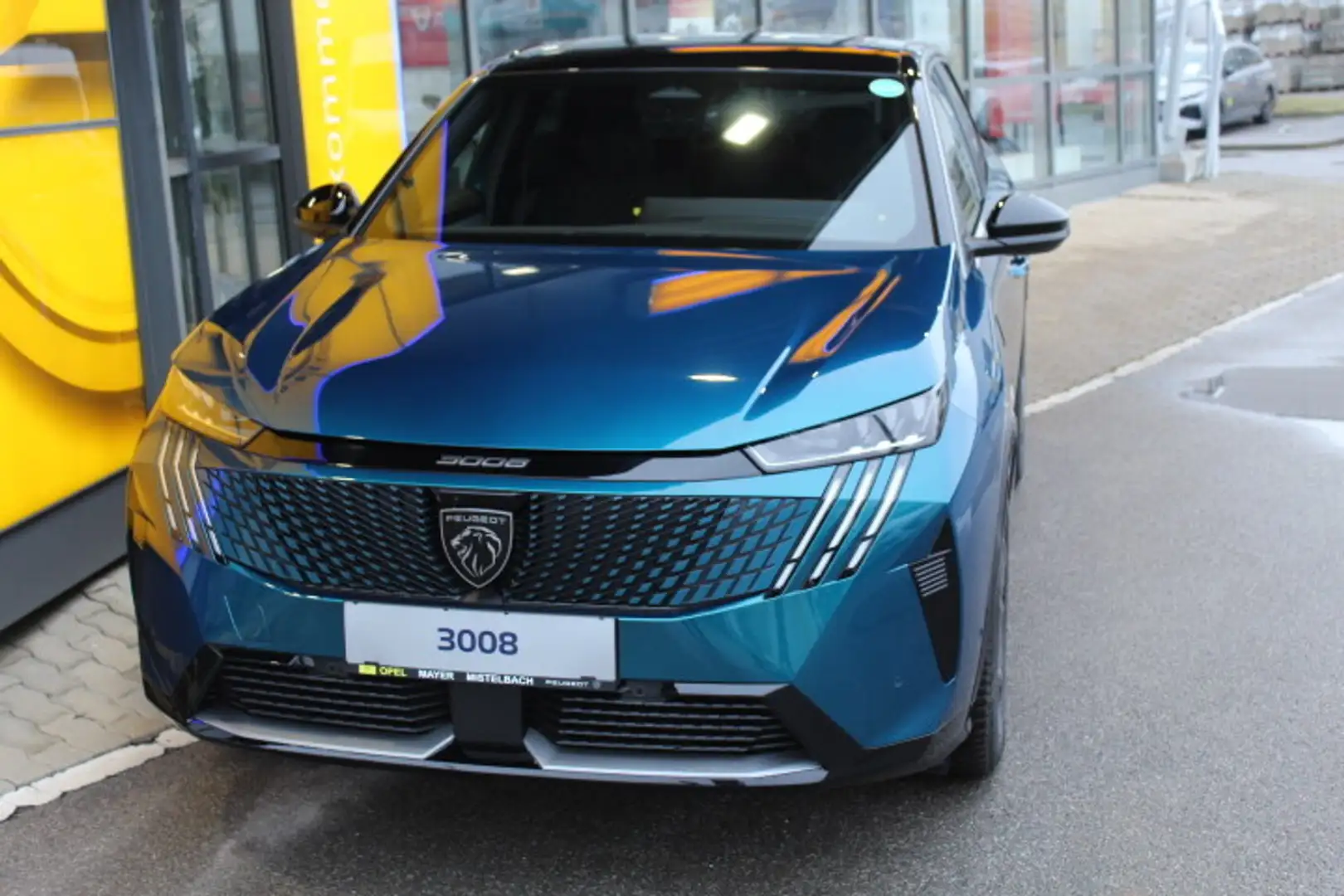 Peugeot 3008 Elektro 210 73kWh GT Blau - 2