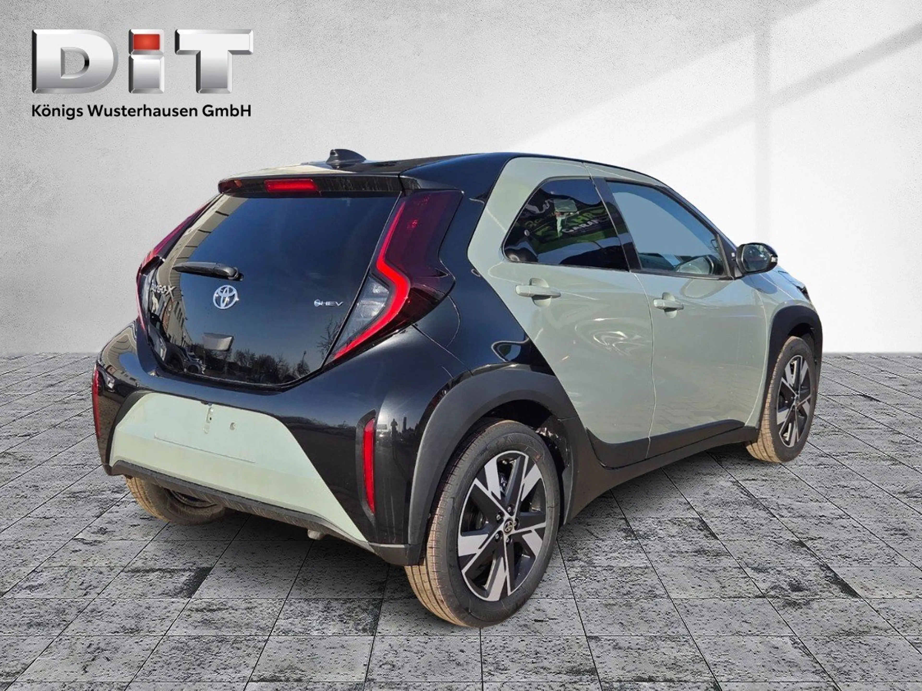 Toyota Aygo X 1.5 Teamplayer ACC LED SHZ Kam. PDC AUT — photo 4