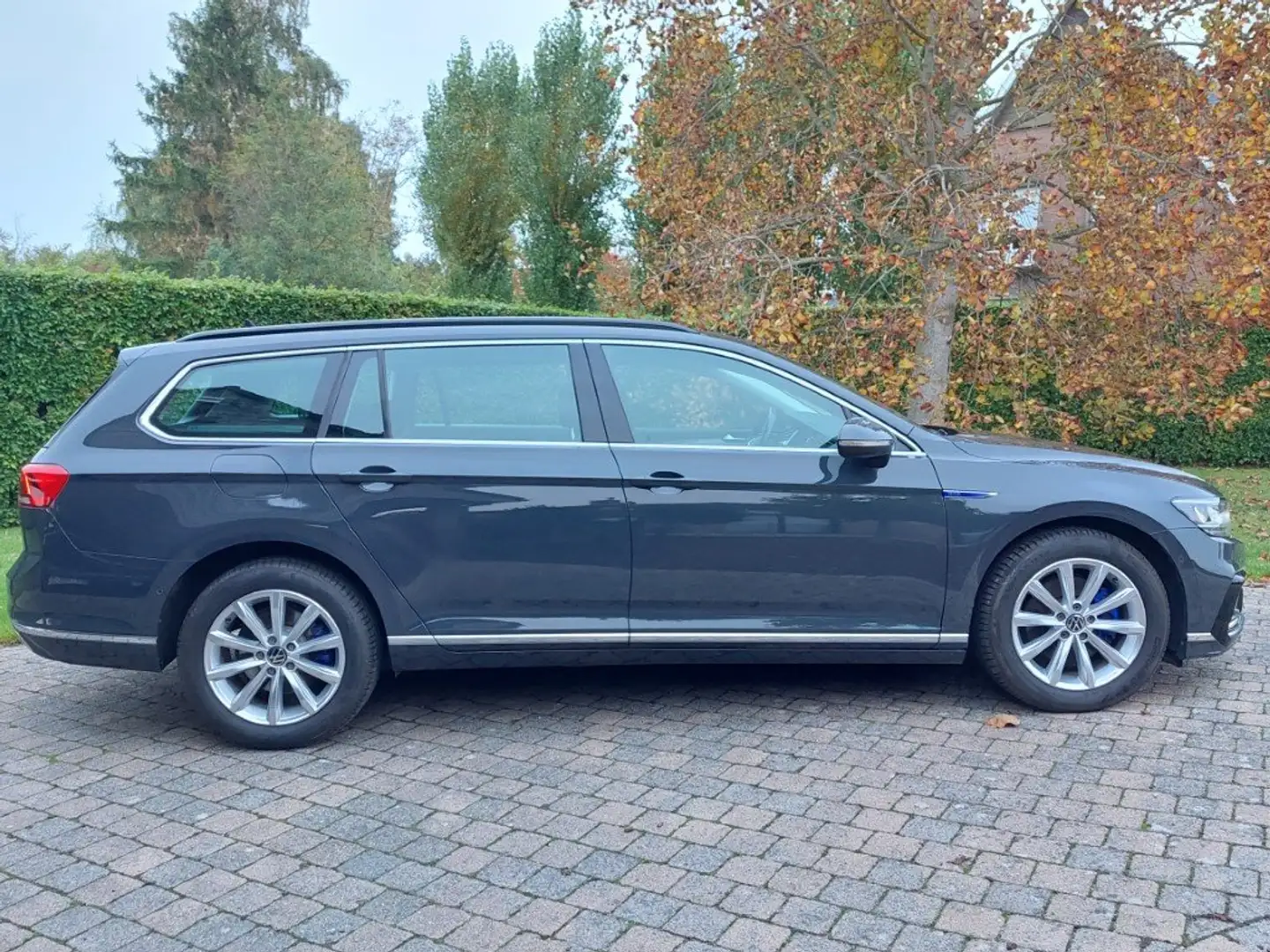 Volkswagen Passat Variant Plug-in Hybride - Trekhaak - Digitaal Dashb - Navi Grijs - 2