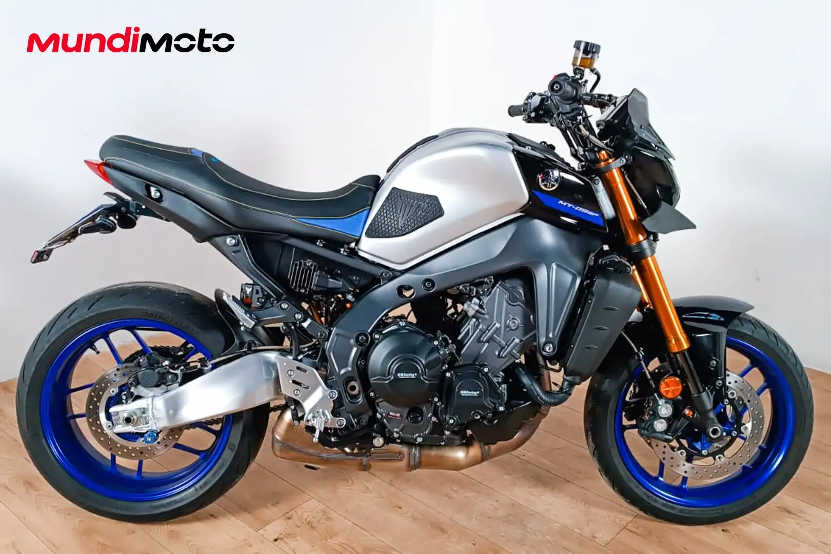 Yamaha MT-09 - 1