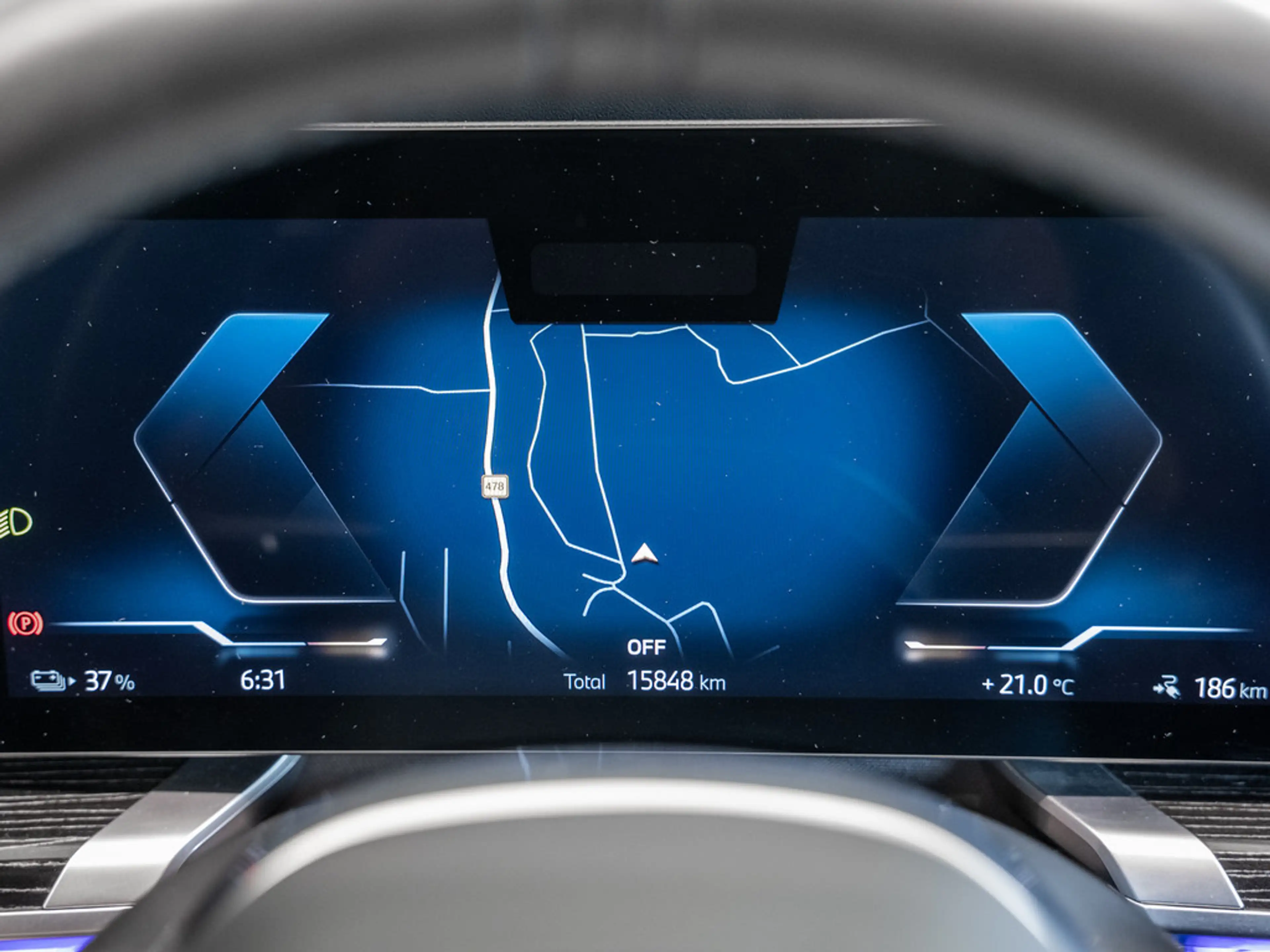 BMW i7 xDrive 60 M-Sport PANO 360° SITZBELÜFTUNG — photo 14