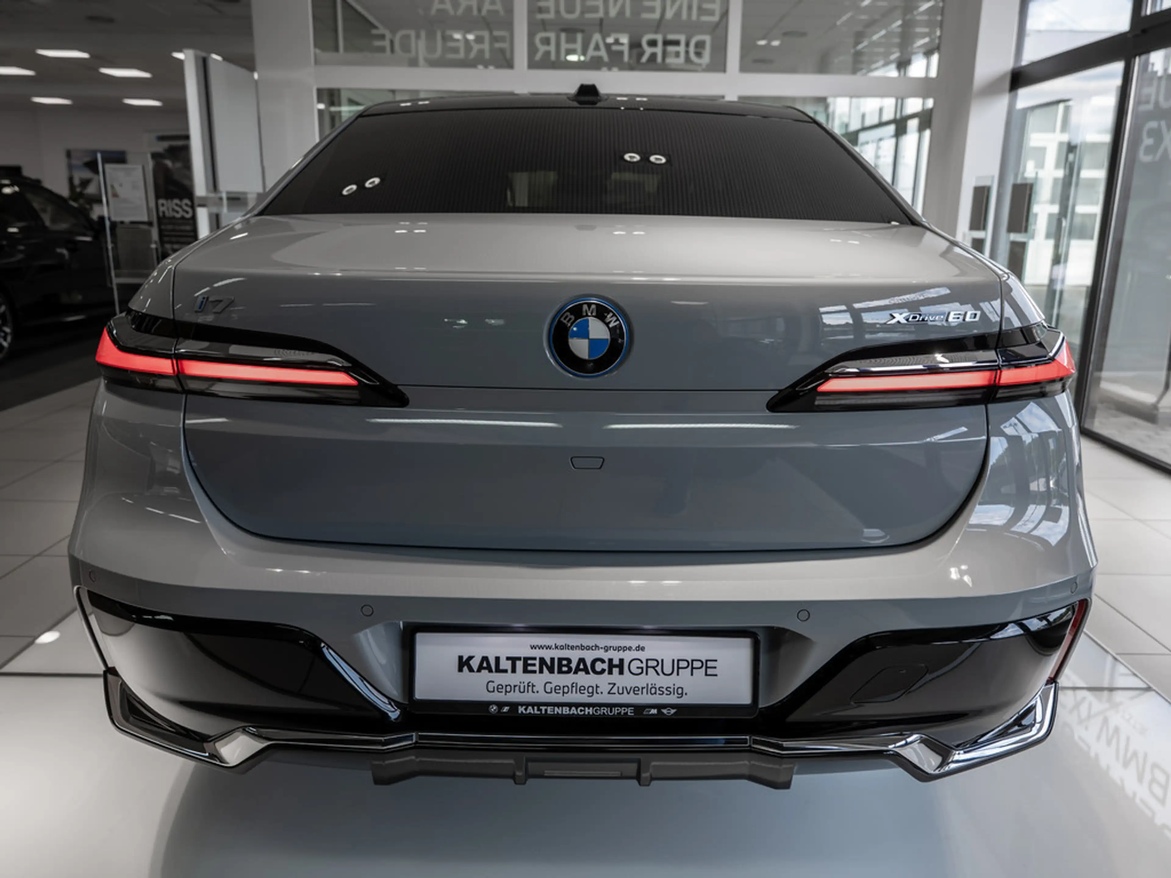 BMW i7 xDrive 60 M-Sport PANO 360° SITZBELÜFTUNG — photo 6