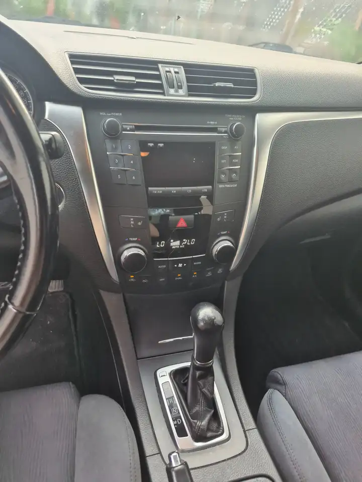 Suzuki Kizashi снимка Suzuki Kizashi