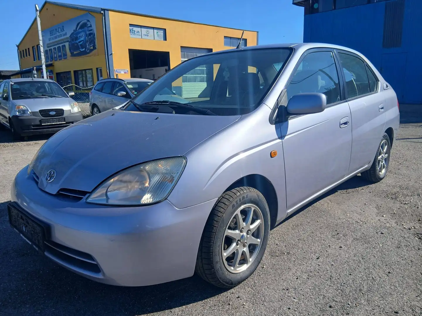Toyota Prius Prius 1,5 VVT-i Hybrid Blau - 1