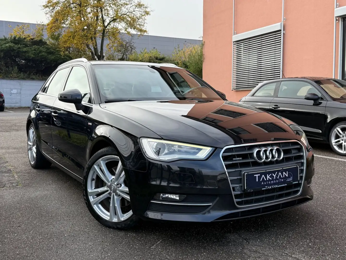 Audi A3 Sportback S line Sportpaket quattro / 2.Hand Schwarz - 1