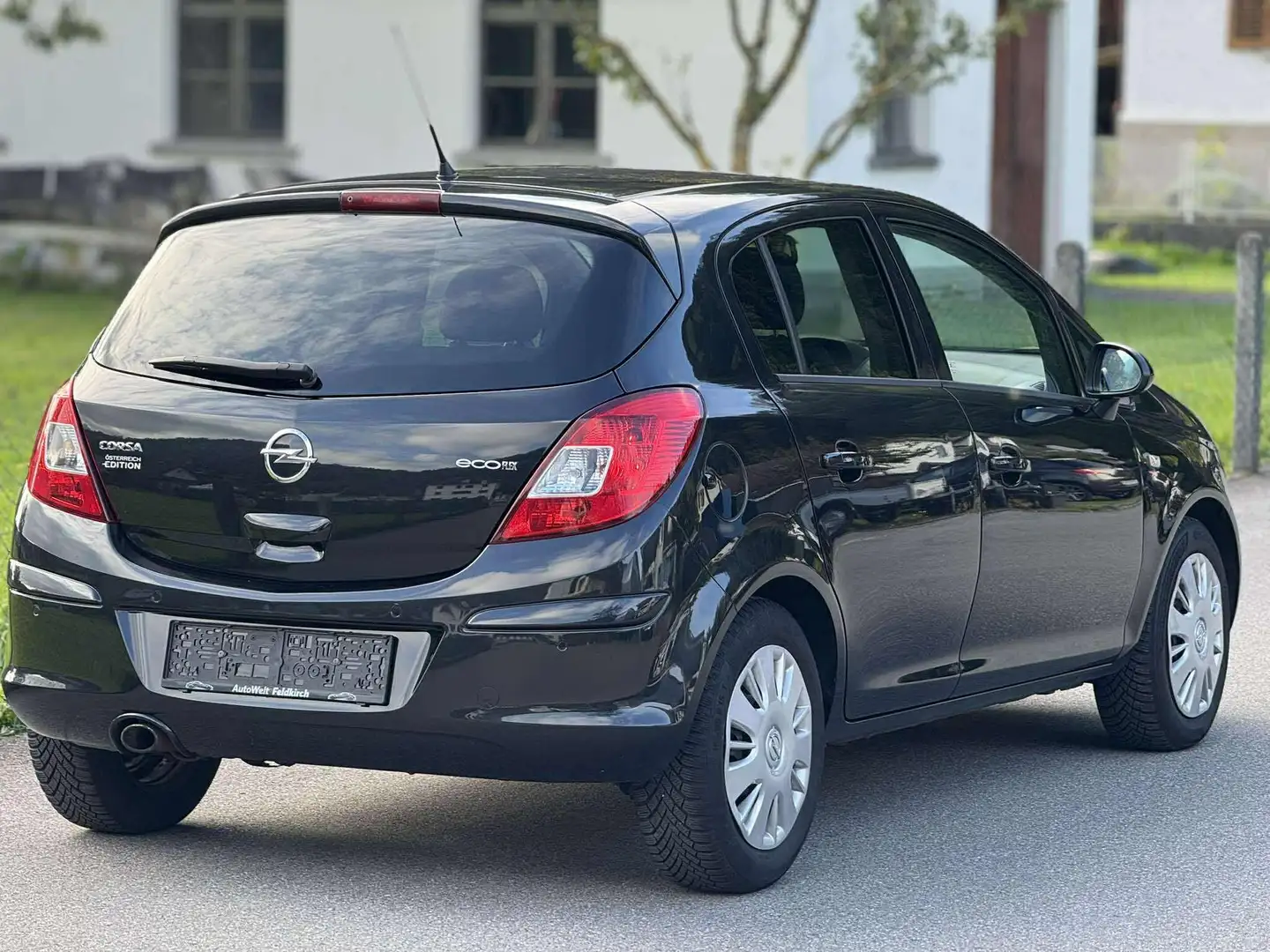 Opel Corsa Energy 1,2 Benzin ERSTBESITZ *TEMPOMAT *TEILLEDER Schwarz - 2
