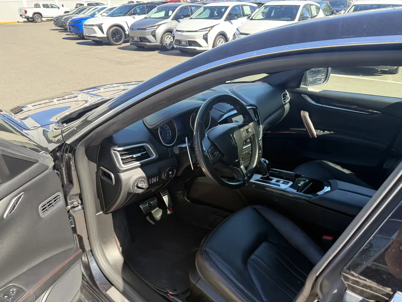 Maserati Ghibli photo Maserati Ghibli