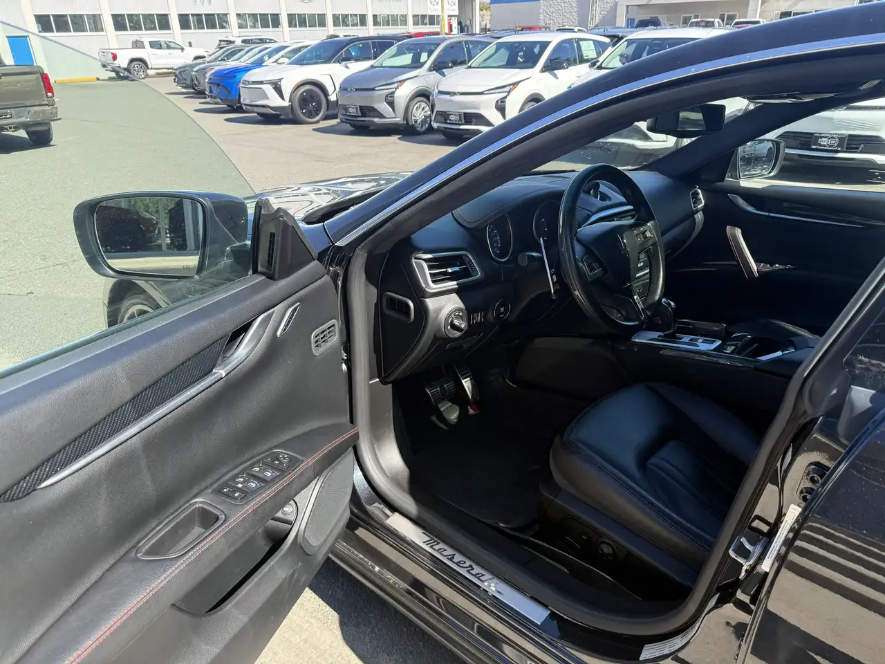 Maserati Ghibli photo Maserati Ghibli