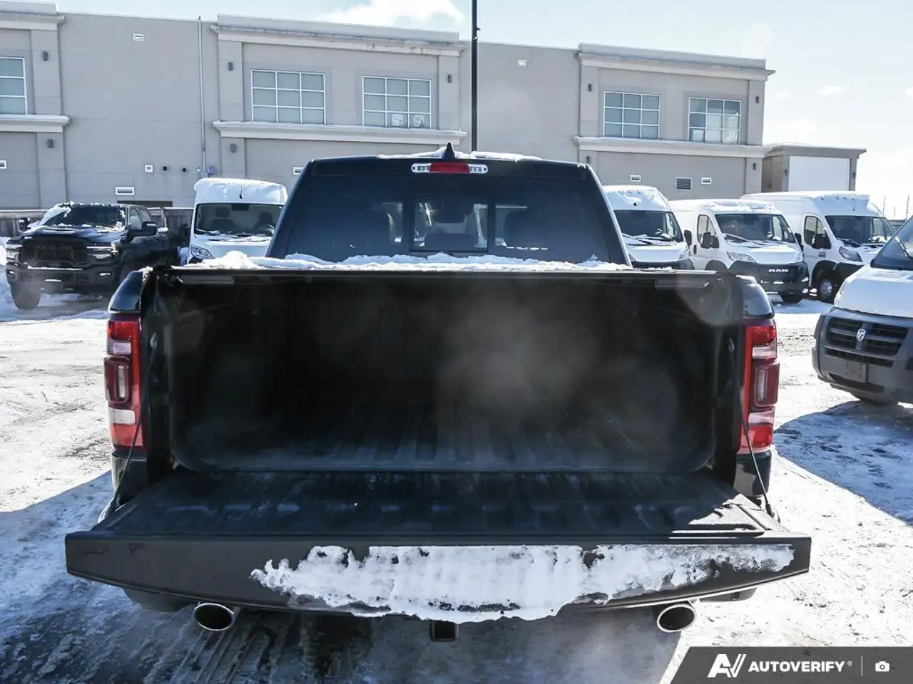 RAM 1500 снимка RAM 1500