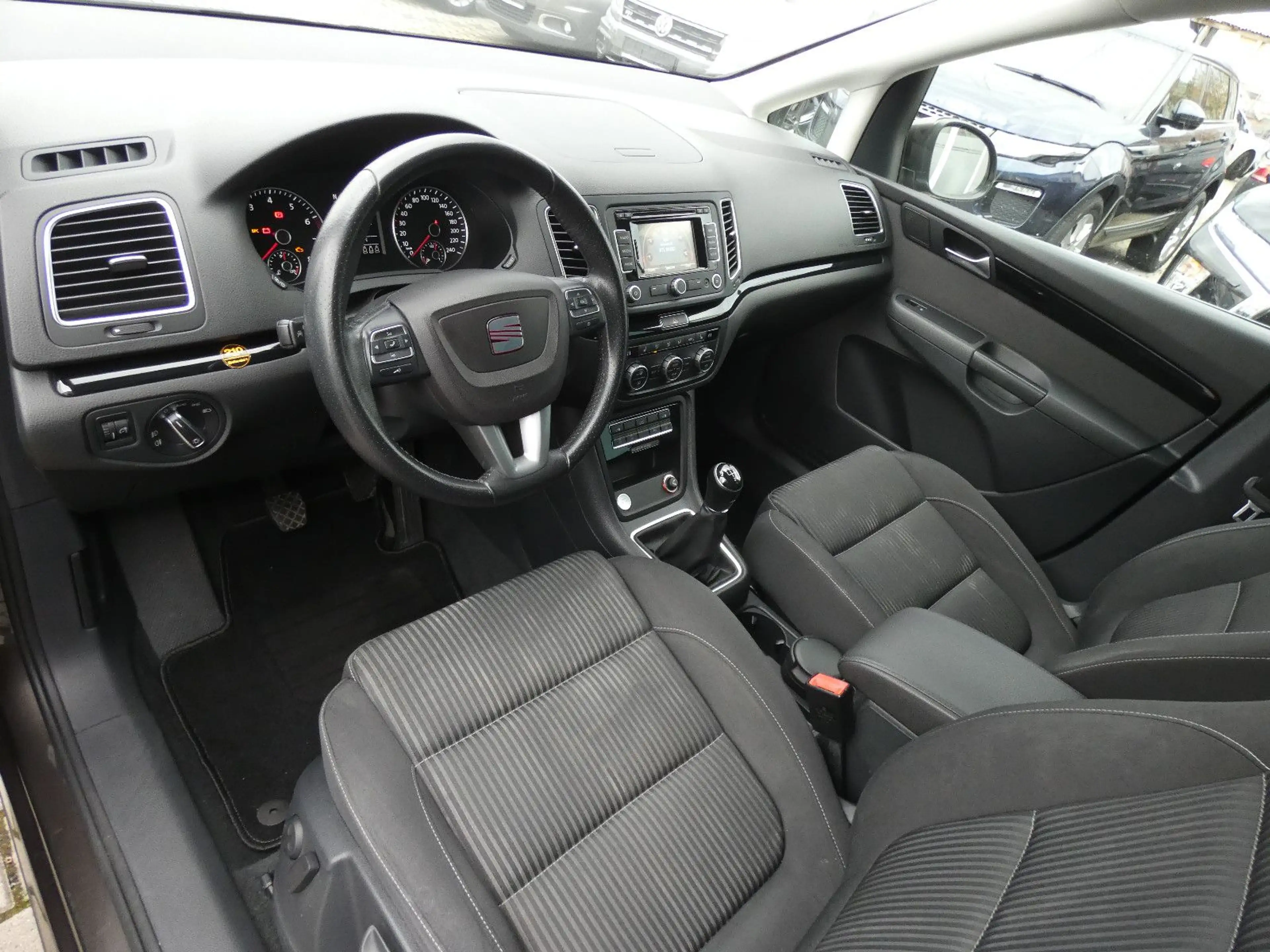 SEAT Alhambra I-Tech — photo 10