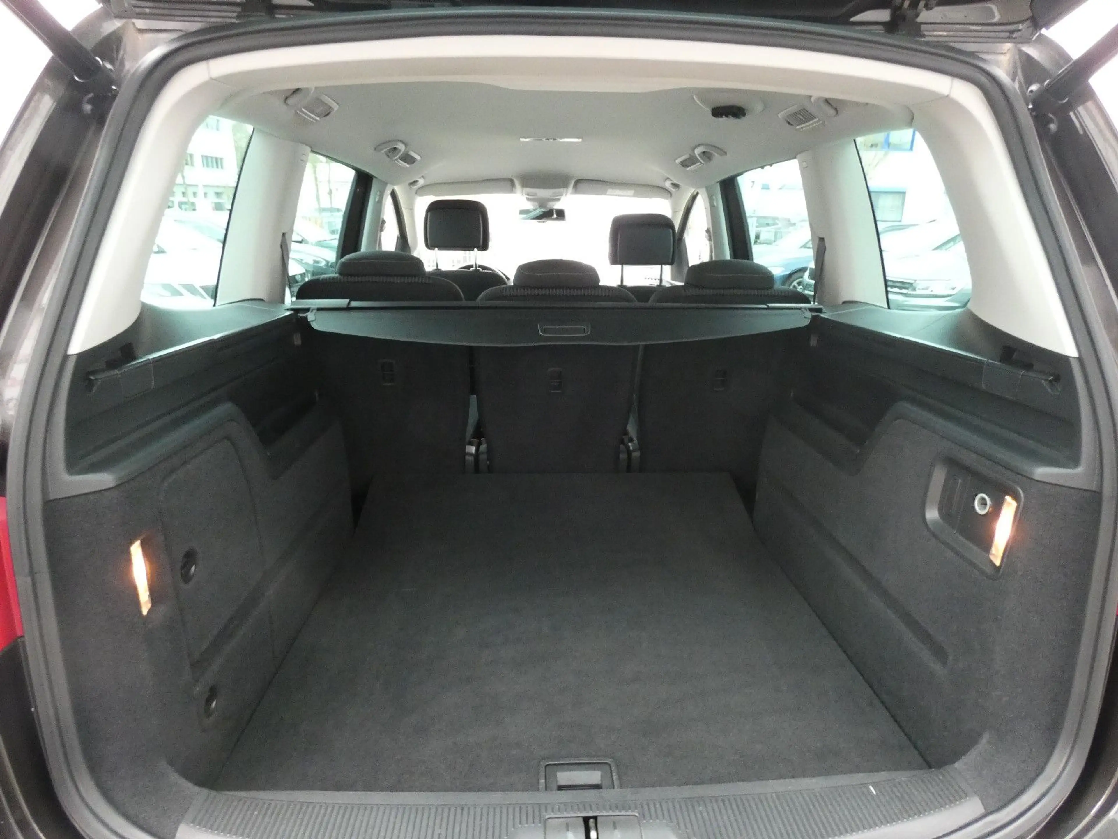 SEAT Alhambra I-Tech — photo 9