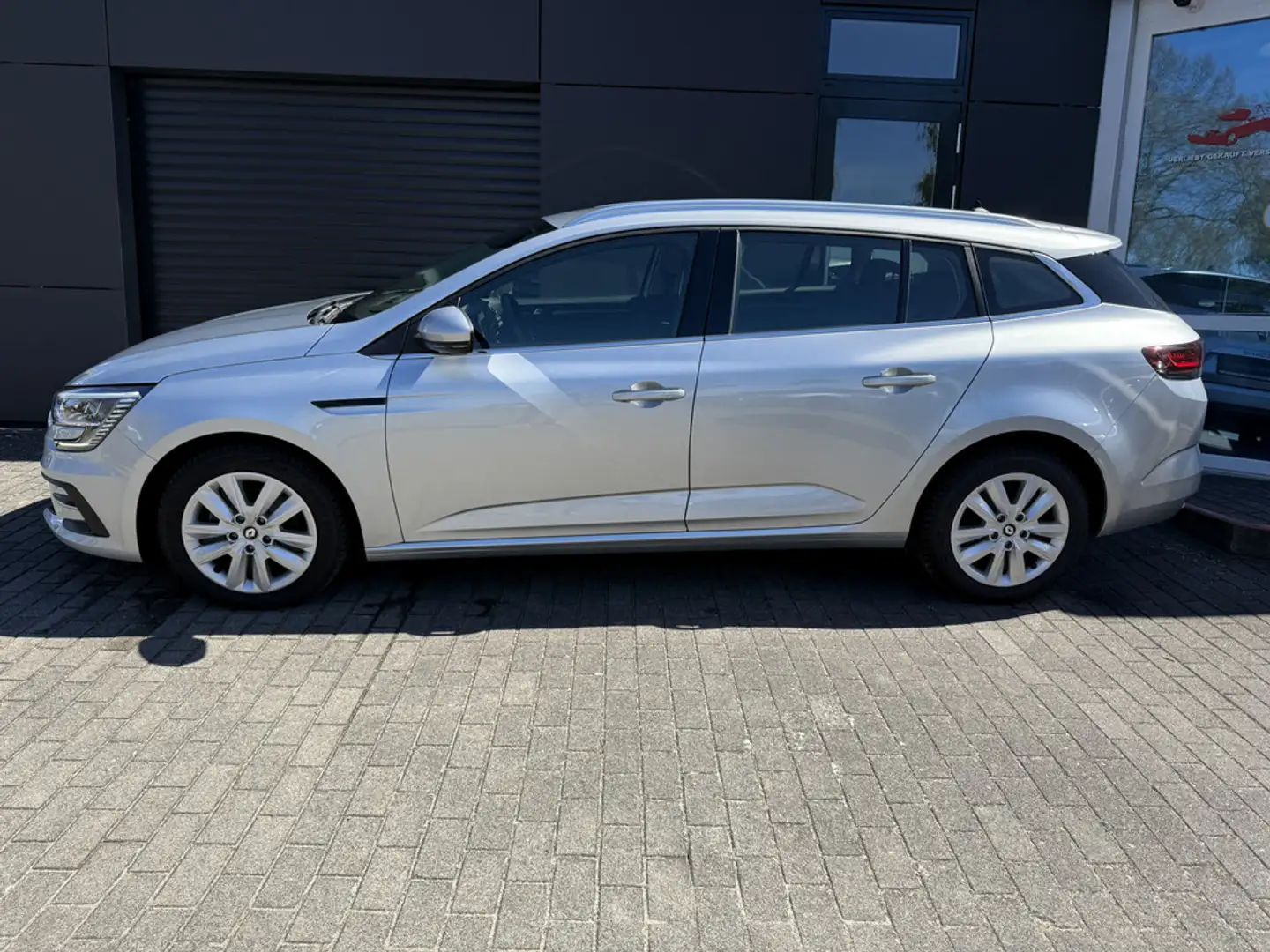 Renault Megane IV Grandtour 1.3 Business Edition Szary - 2