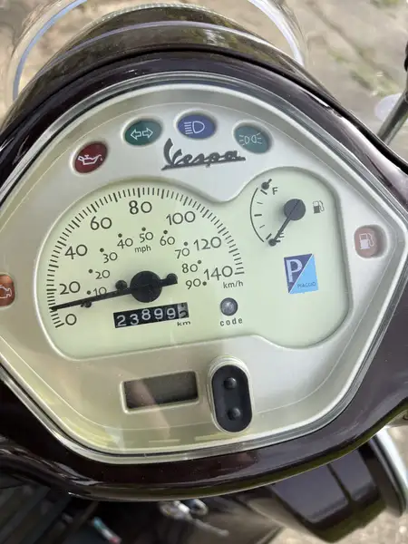 Vespa LX 125 - foto 7