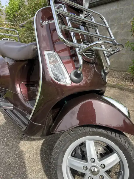 Vespa LX 125 - foto 4