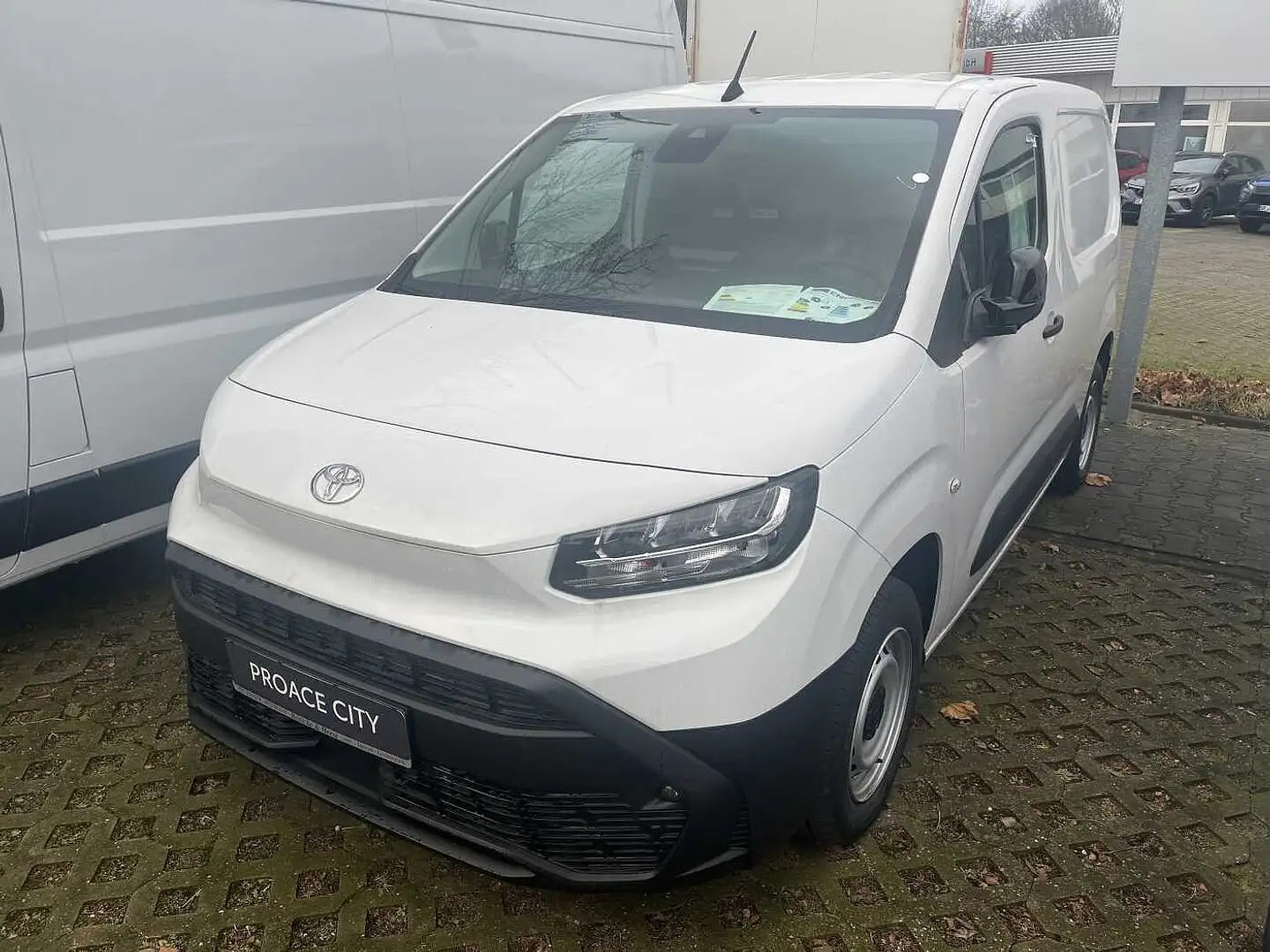 Toyota Proace City 1.5 D-4D S&S L1 1,5-l Meister Blanc - 2
