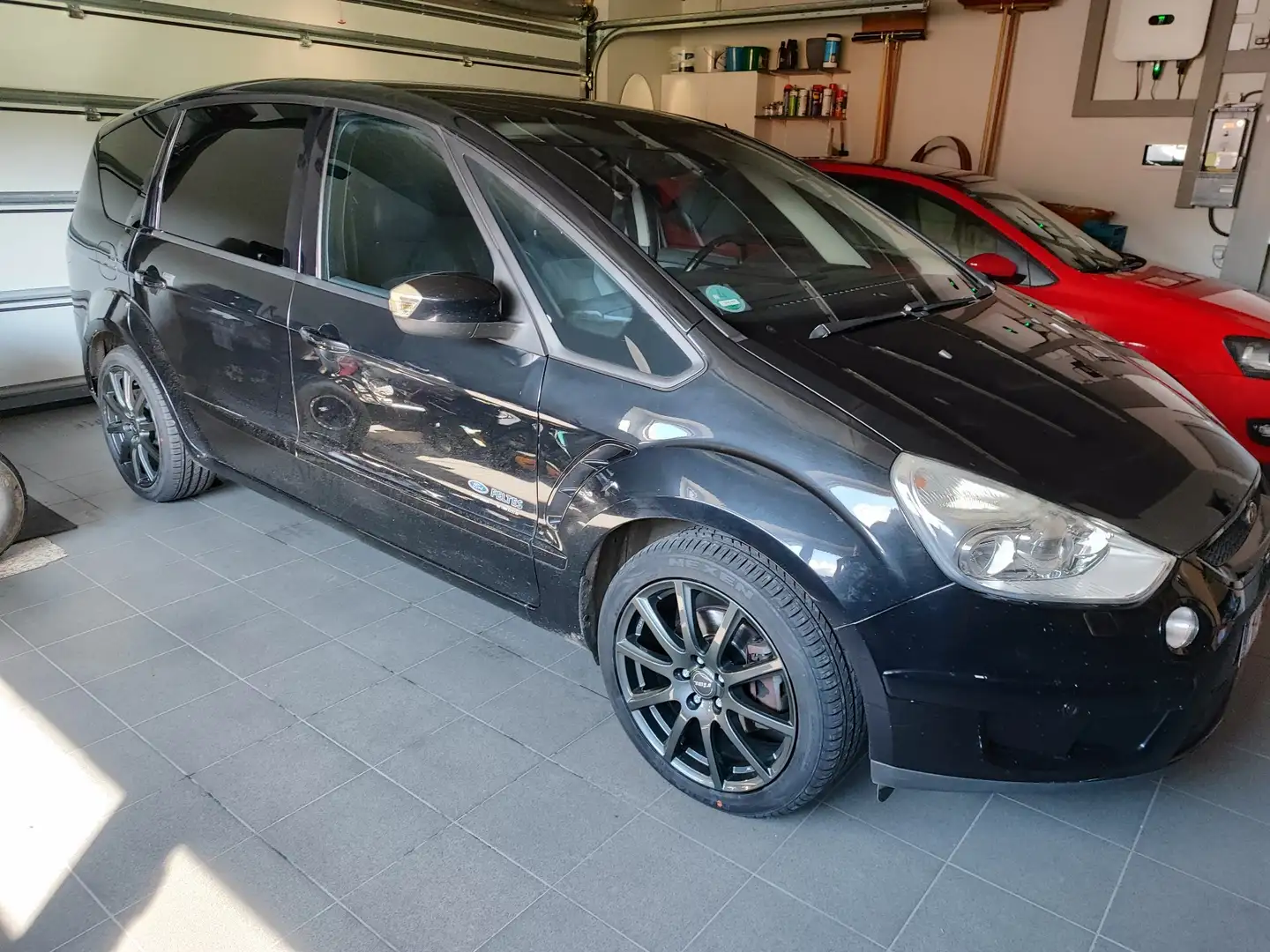 Ford S-Max Titanium - 1