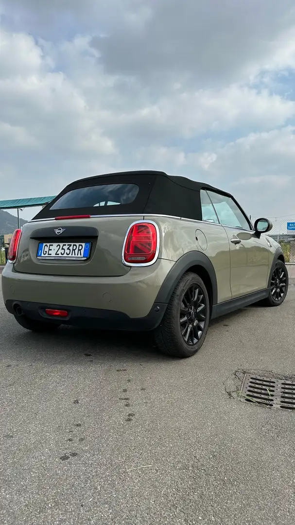 MINI One Cabrio 1.5 Hype Grün - 2