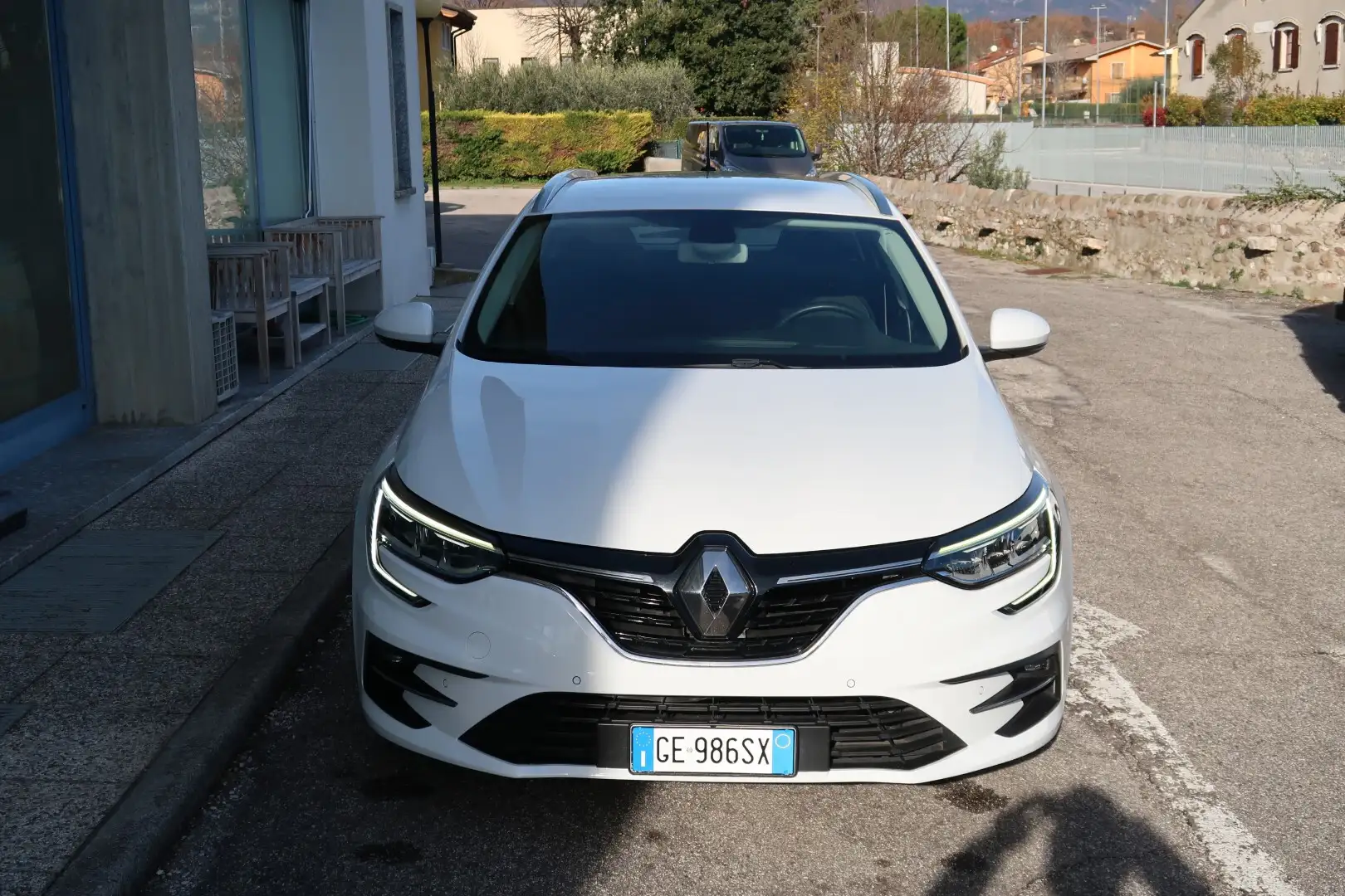 Renault Megane Sporter Blue dCi 115 CV N1 Autocarro Bianco - 2