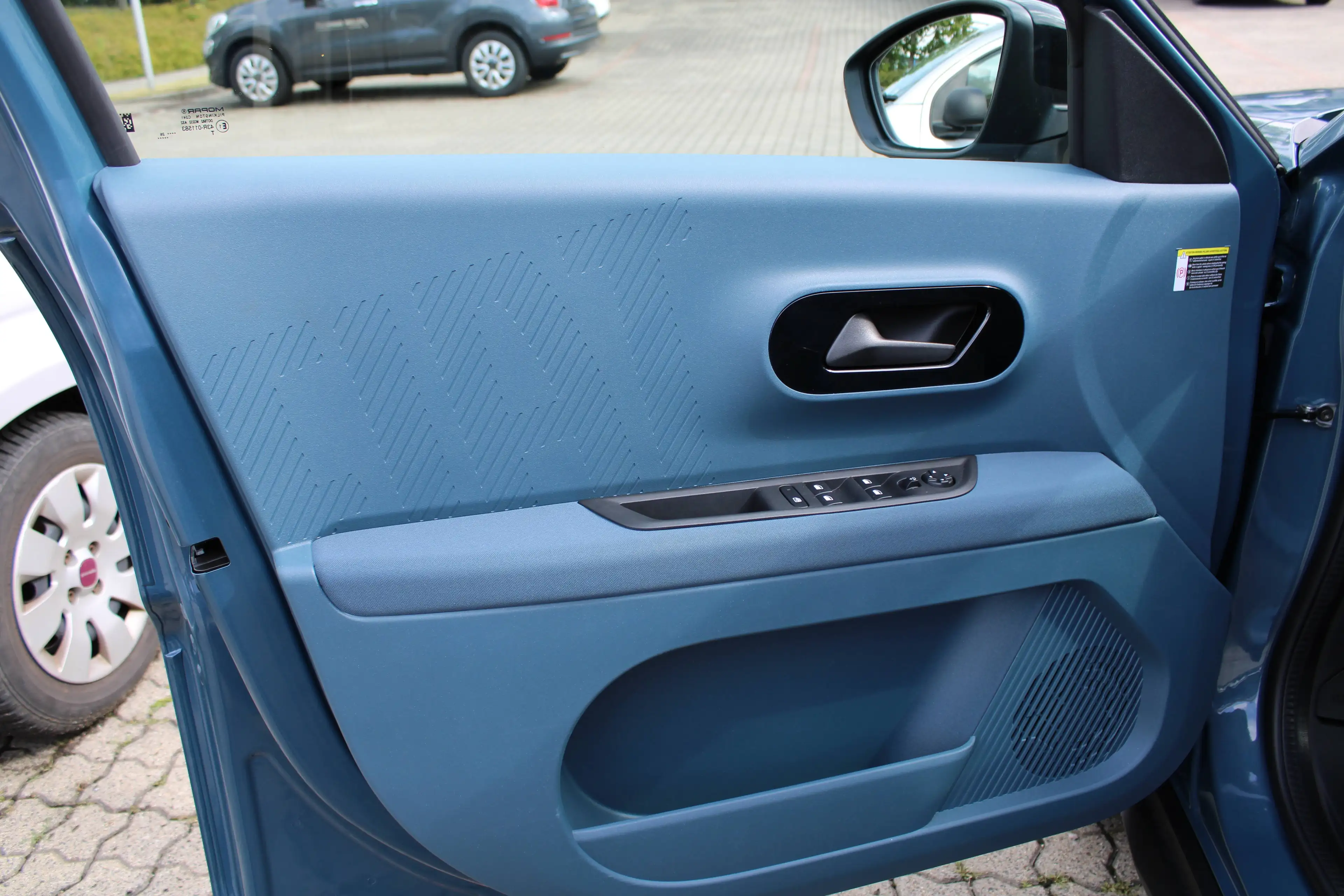 Fiat Grande Panda 1.2 Turbo 74 kW La Prima — photo 12