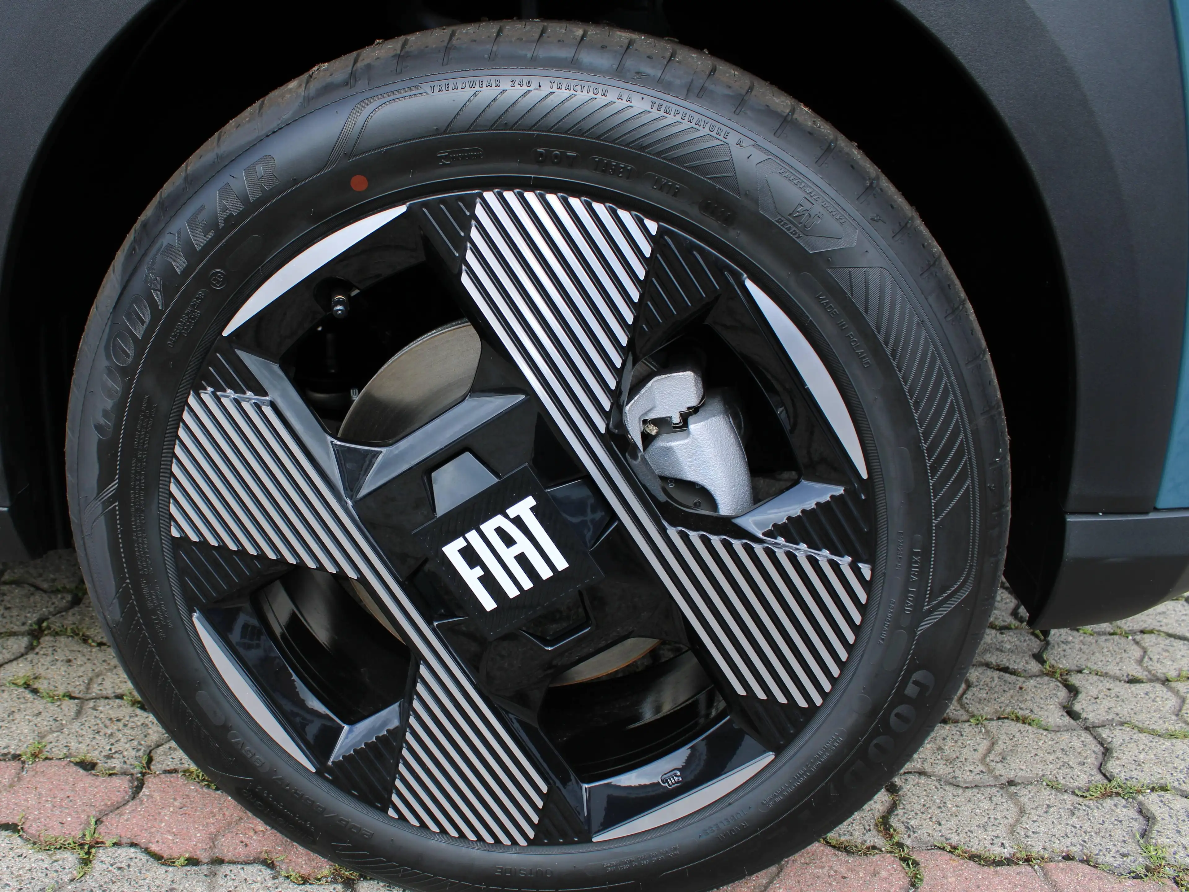 Fiat Grande Panda 1.2 Turbo 74 kW La Prima — photo 13