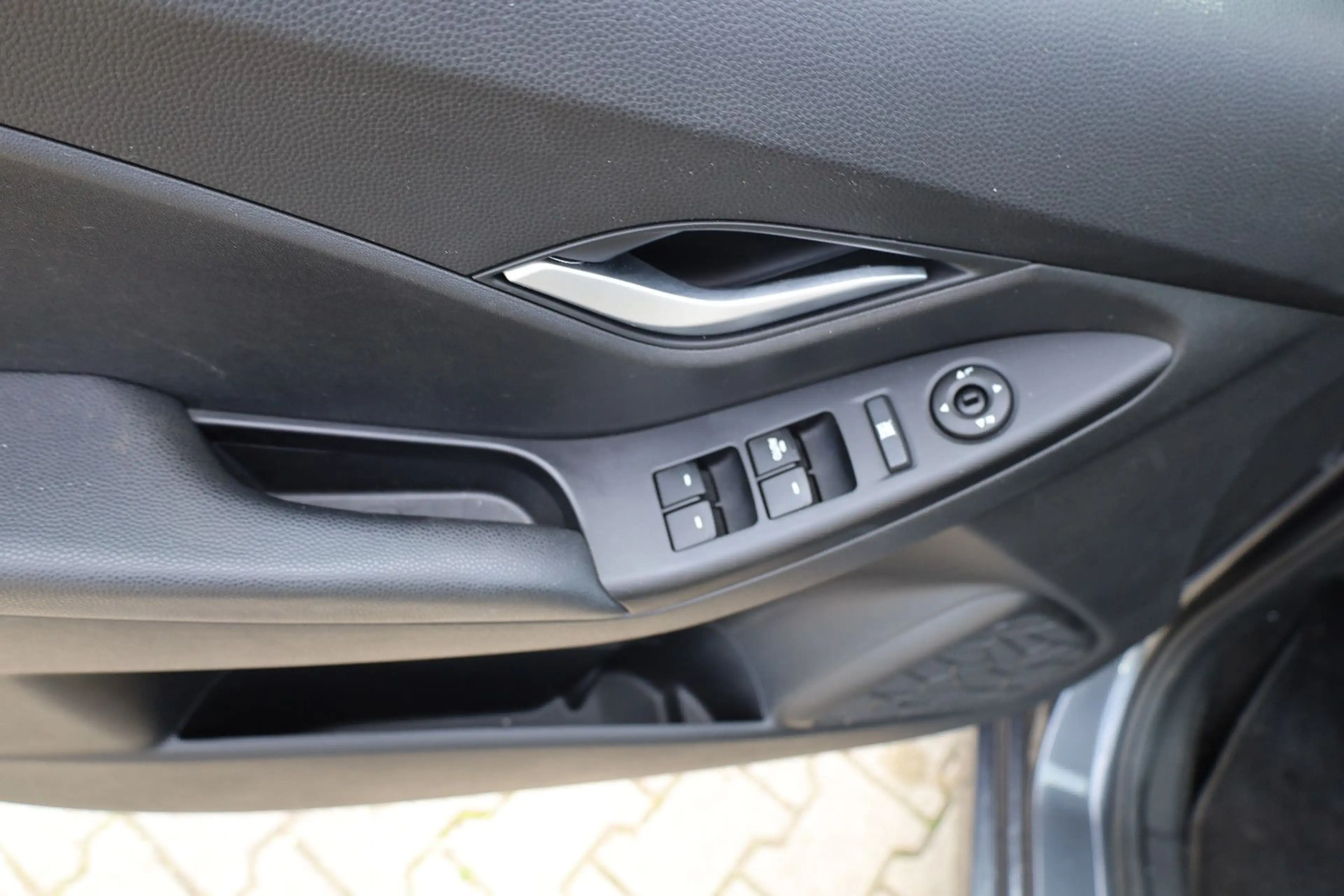 Hyundai iX20 1.6 Space Plus-Paket blue — photo 8