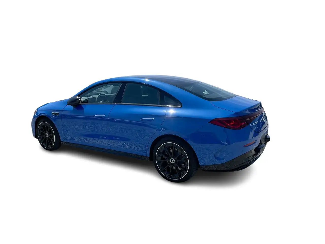 Mercedes-Benz CLA снимка Mercedes-Benz CLA