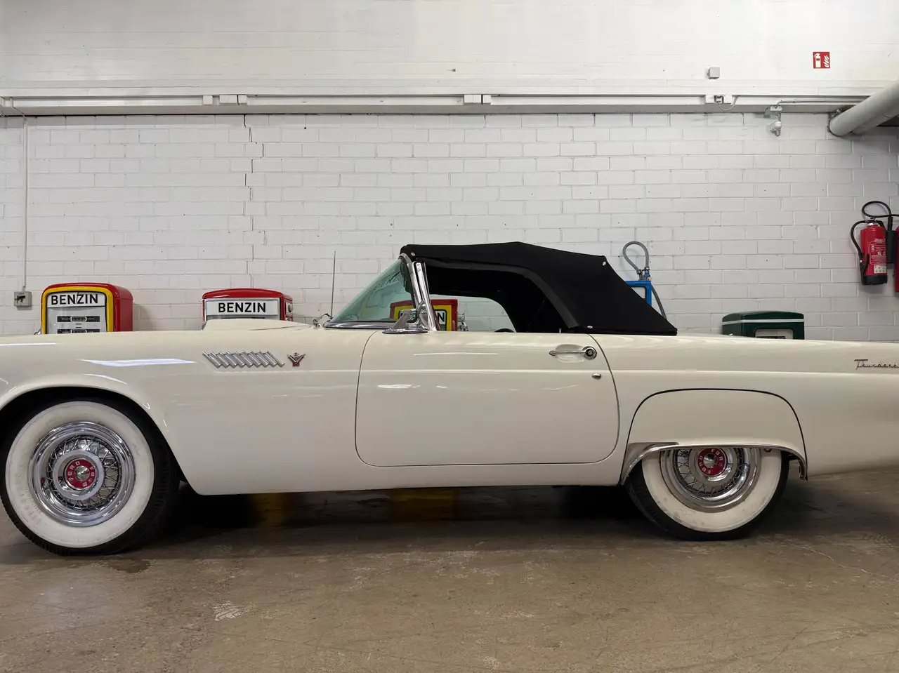Ford Thunderbird Cabriolet, foto 1