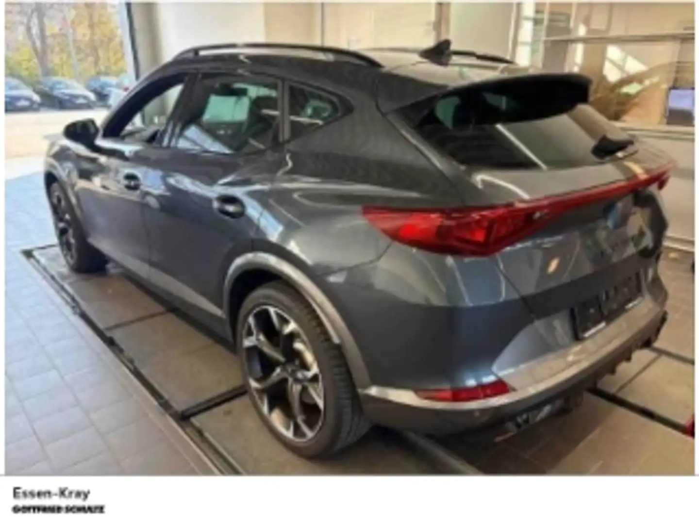 CUPRA Formentor VZ 1.4 e-Hybrid AHK Pano Navi LED Grau - 2