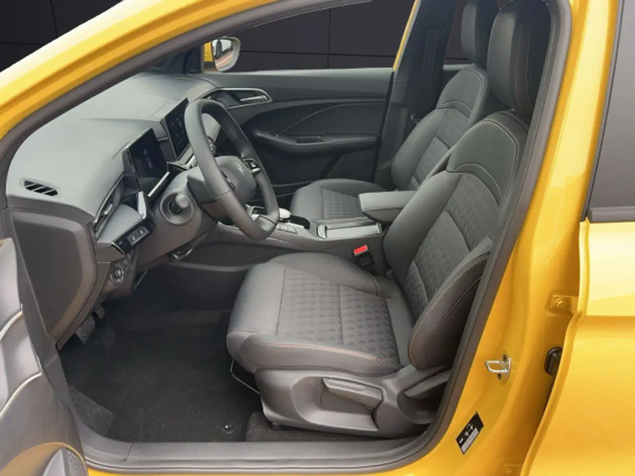 MG MG3 Luxury Sondermodell Pastell Yellow 9
