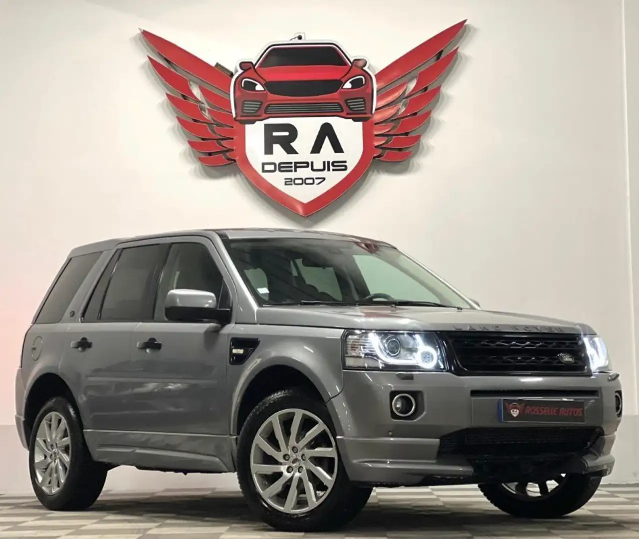 Land Rover Freelander 2.2 190CH SD4 SE DYNAMIC Gris - 1