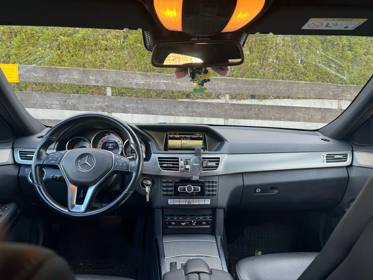 Mercedes-Benz E 220 Elegance A-Edition BlueEfficiency CDI Aut. - 1
