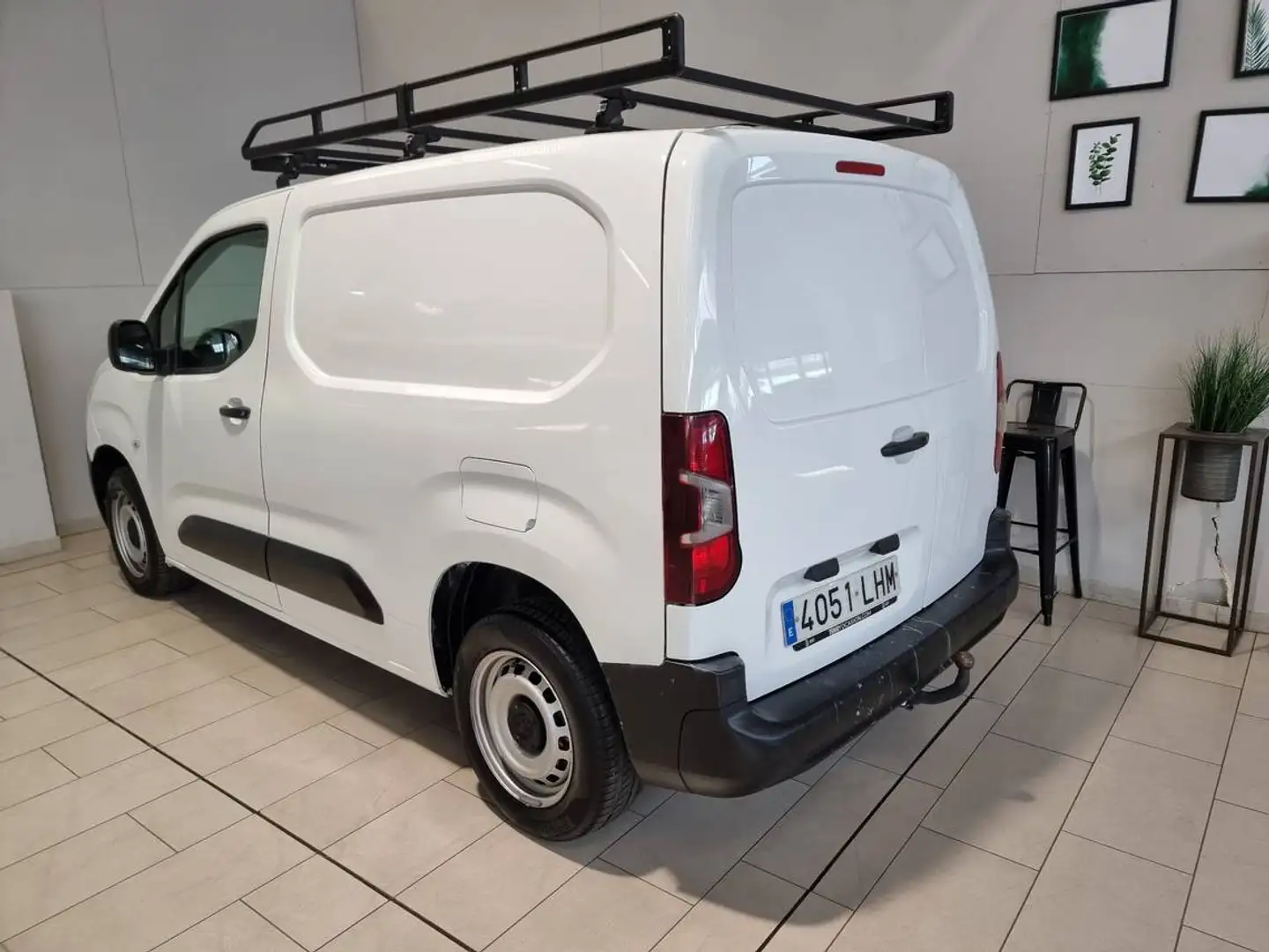 Peugeot Partner 1.5BlueHDI S&S Premium Standard 600kg 75 Blanc - 2