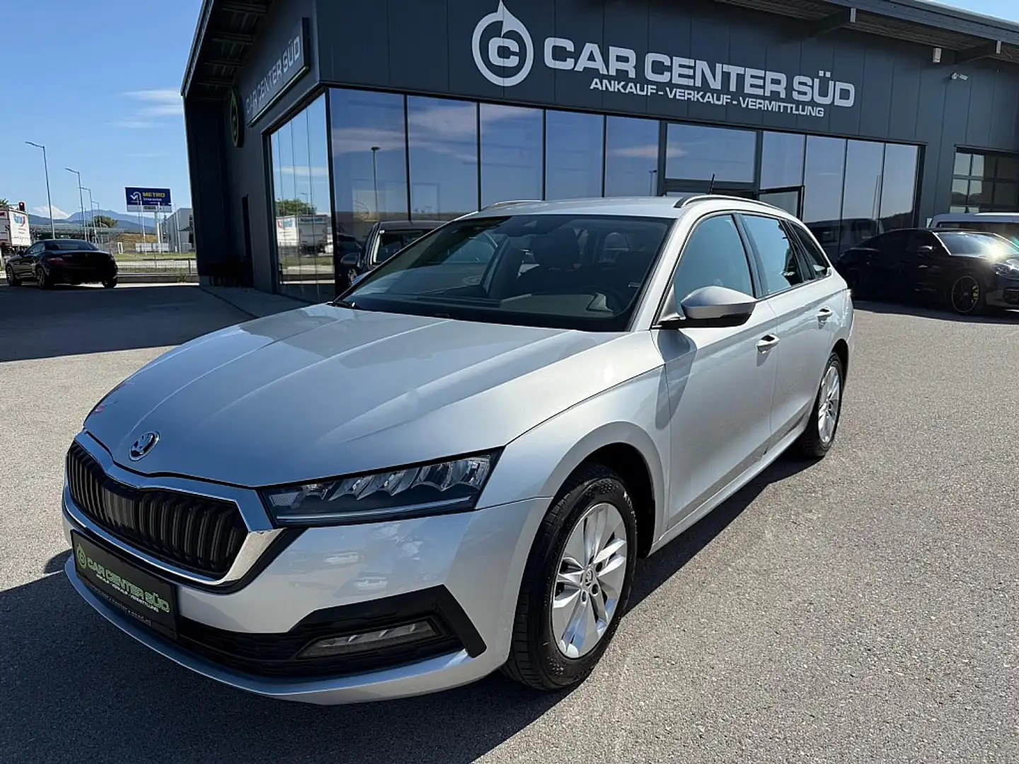 Skoda Octavia Combi 2,0 TDI 4x4 Ambition DSG Argento - 1