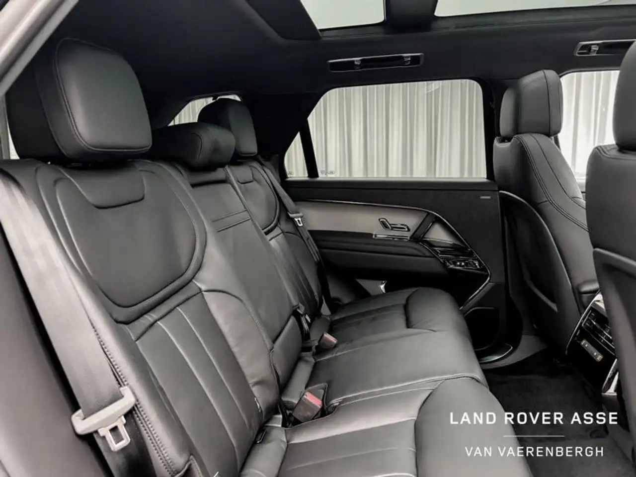 Land Rover Range Rover Sport P460e S AWD 6