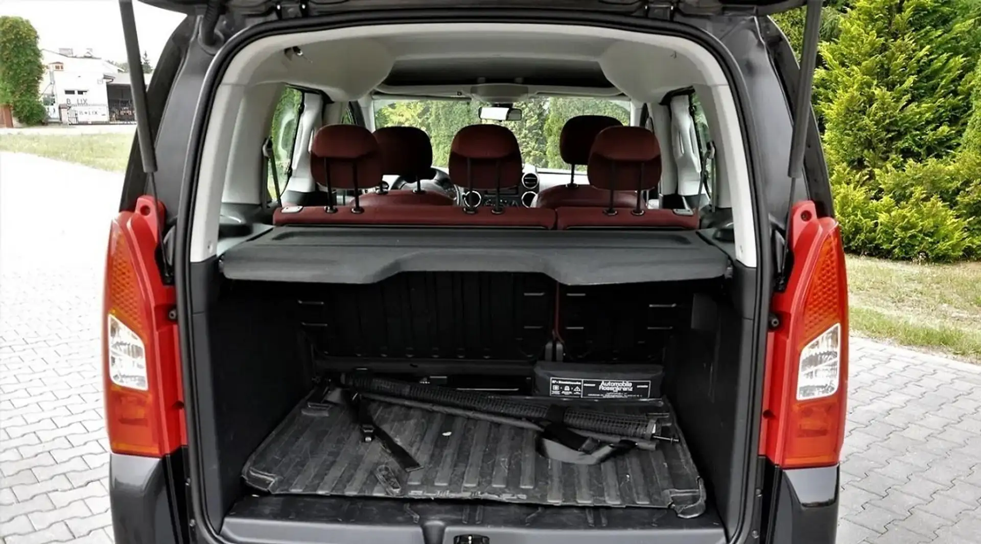 Citroen Berlingo VTi 120 Multispace Černá - 1