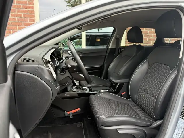 Kia Ceed view 4
