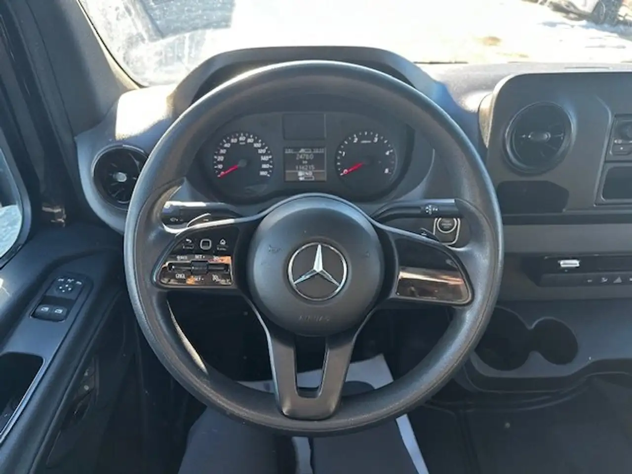 Mercedes-Benz Sprinter снимка Mercedes-Benz Sprinter