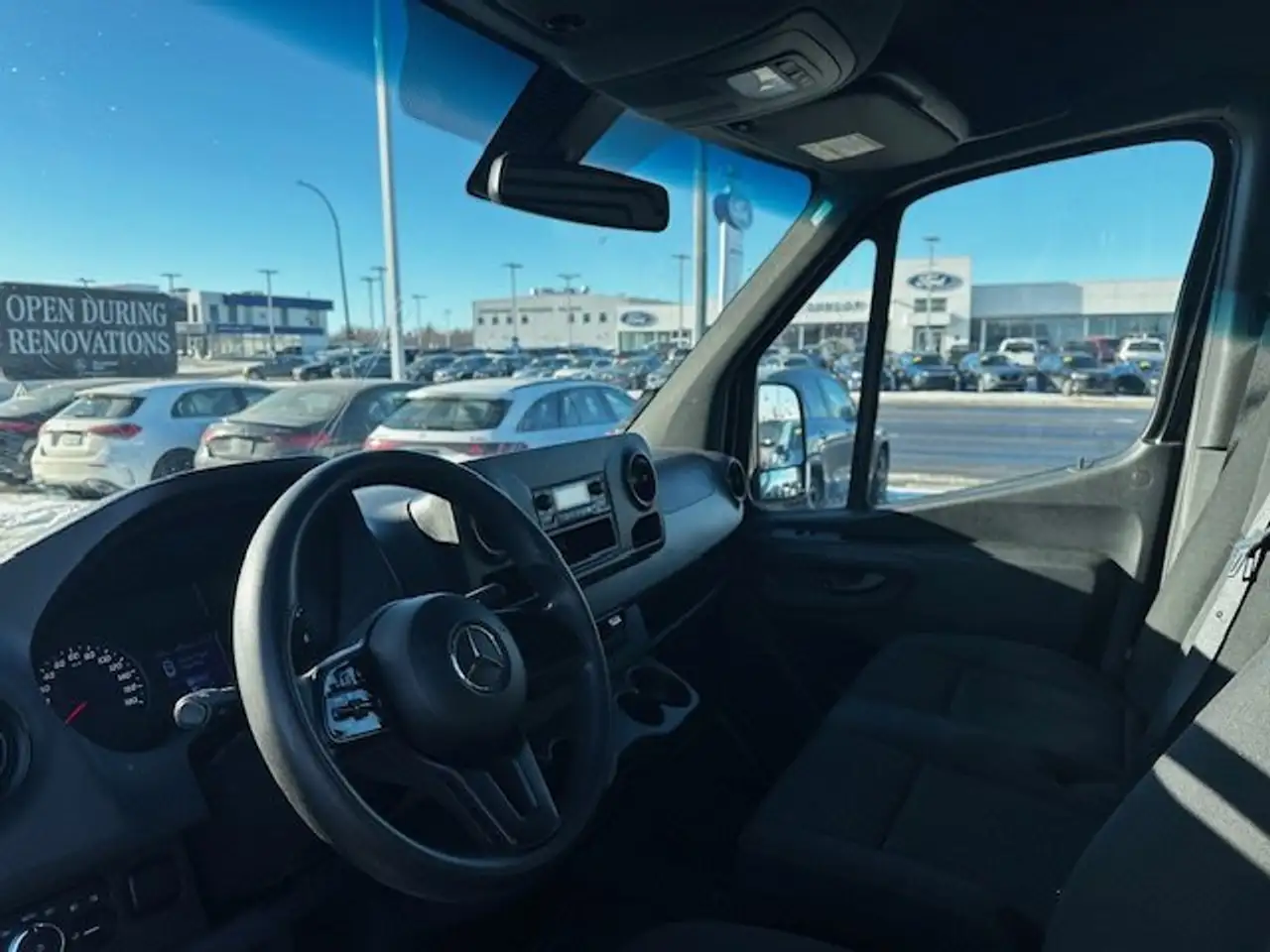 Mercedes-Benz Sprinter снимка Mercedes-Benz Sprinter