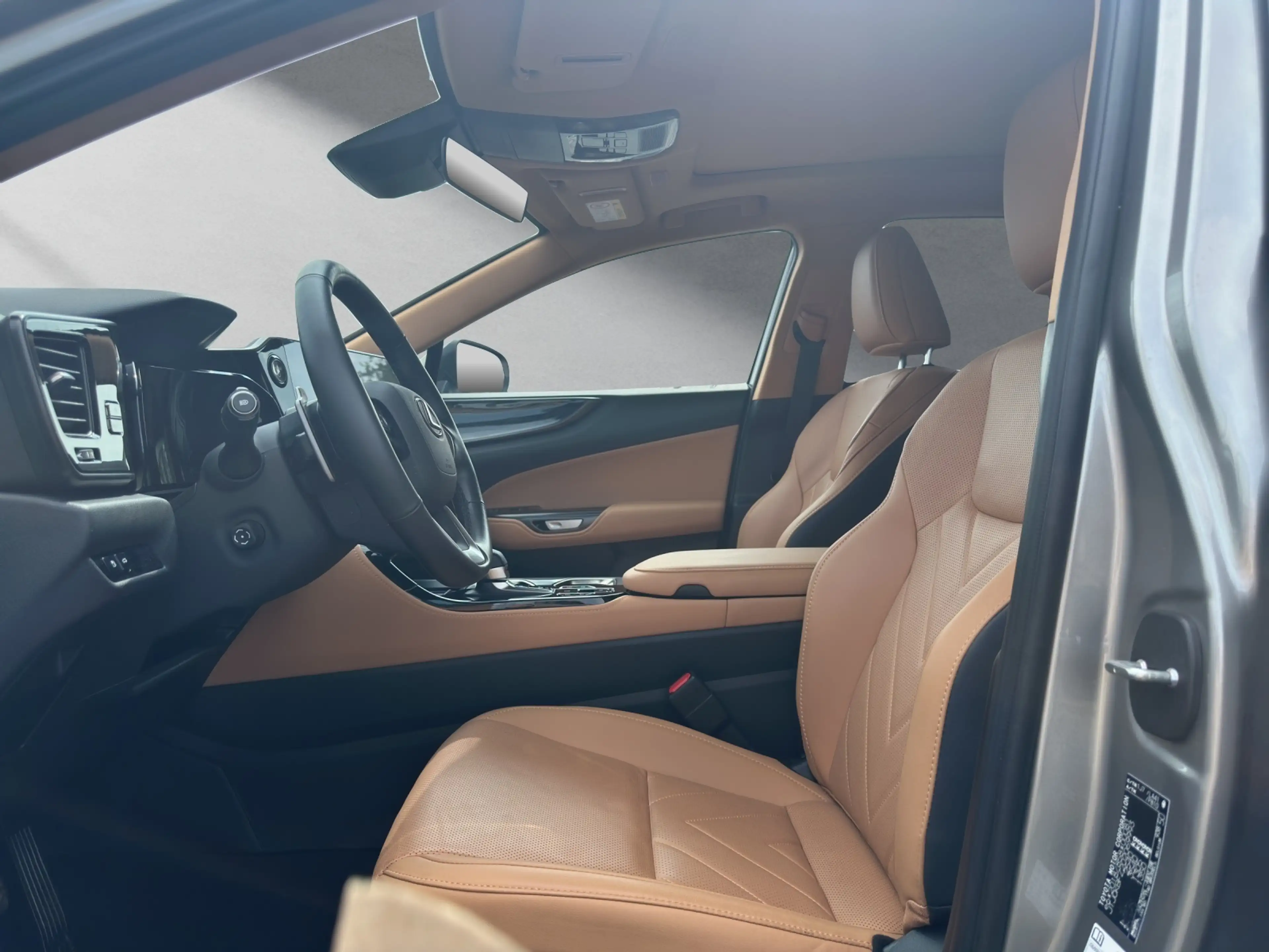 Lexus NX 450h+ E-Four*Pano*Sitzbelüftung*HUD* — photo 8