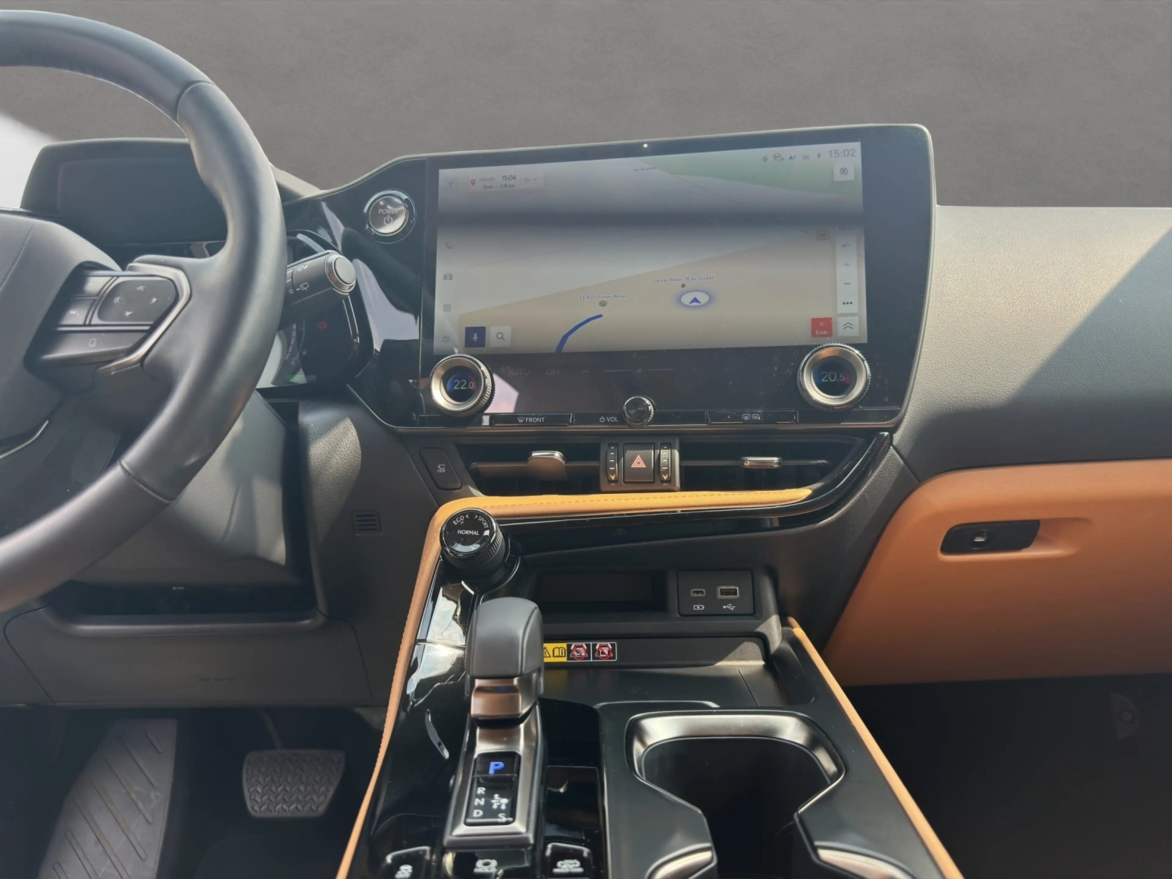 Lexus NX 450h+ E-Four*Pano*Sitzbelüftung*HUD* — photo 13