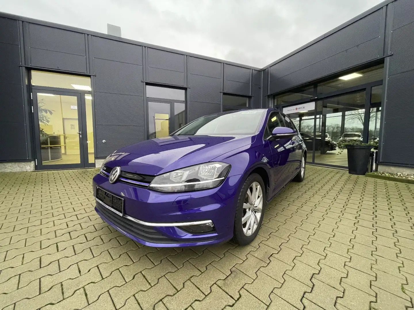 Volkswagen Golf VII 1.5 TSi  Join Navi/Applink/RFK/Dig.Cock Azul - 1