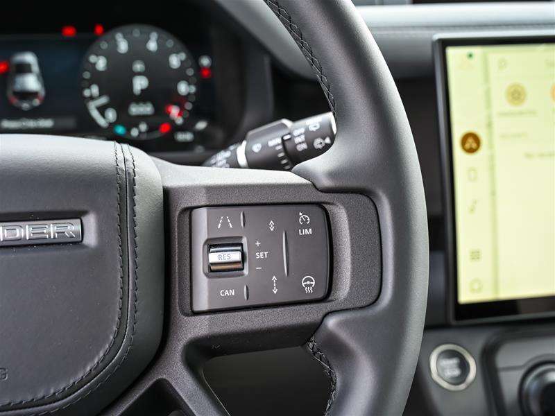 2026 Land Rover Defender 110 P400 X thumb 24