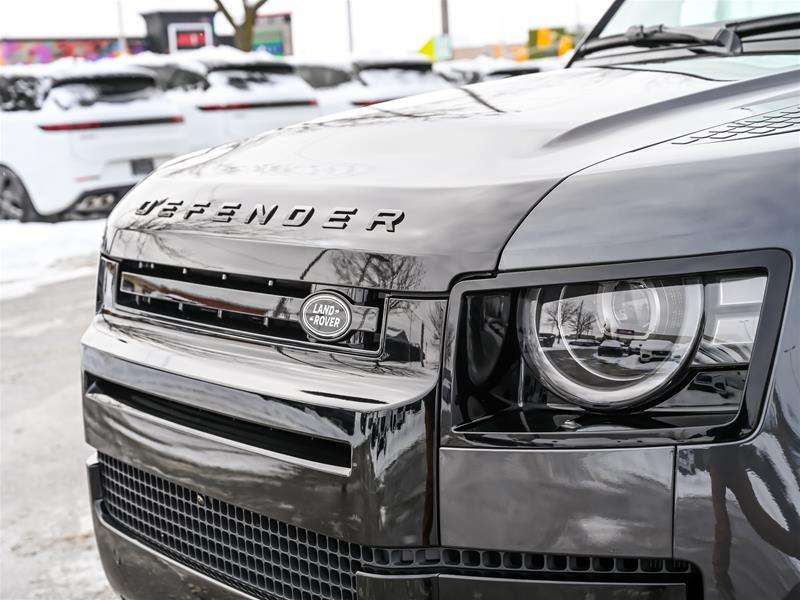 2026 Land Rover Defender 110 P400 X thumb 7