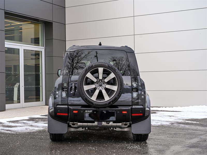 2026 Land Rover Defender 110 P400 X alt 5