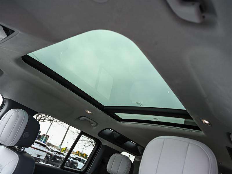2026 Land Rover Defender 110 P400 X thumb 15