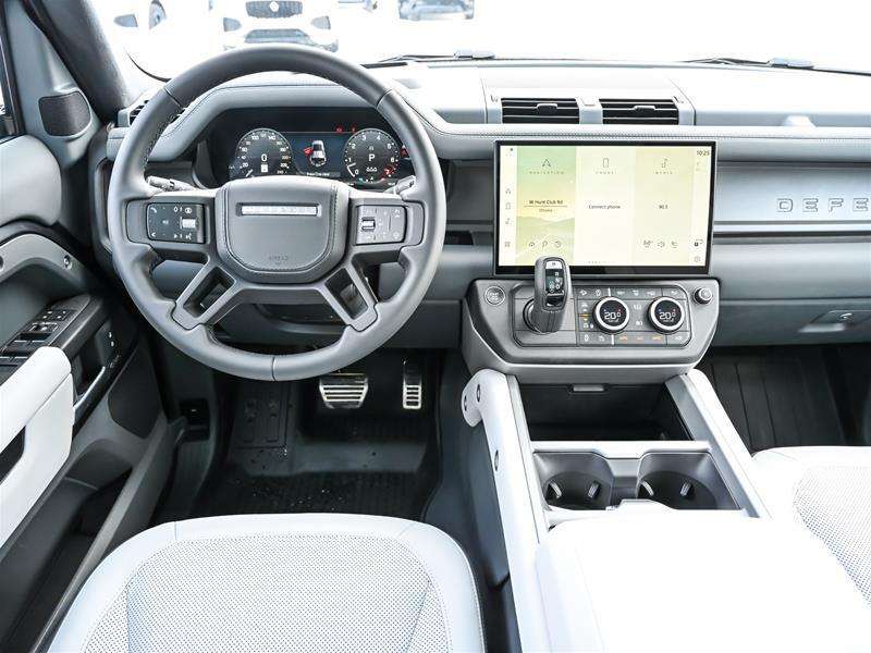 2026 Land Rover Defender 110 P400 X thumb 16