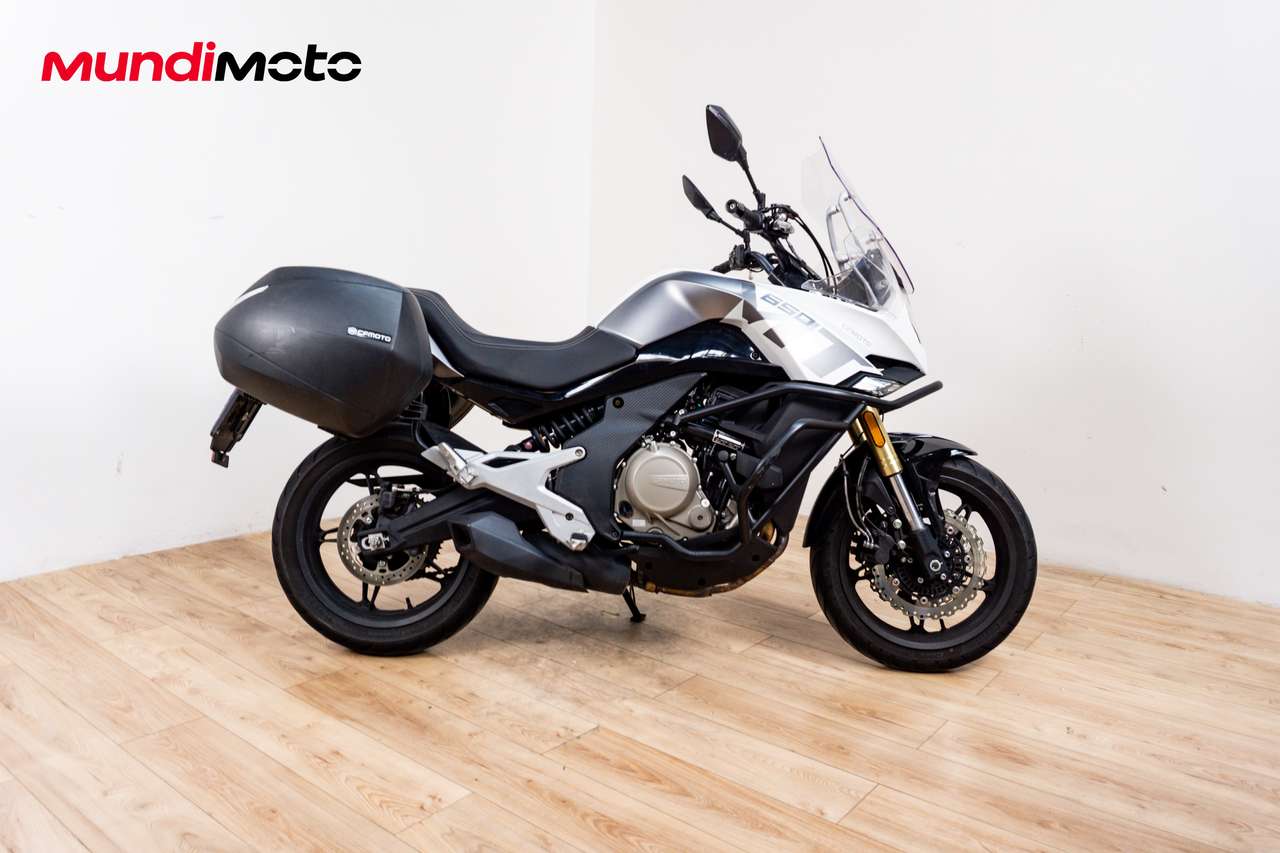 CFMOTO 650 MT